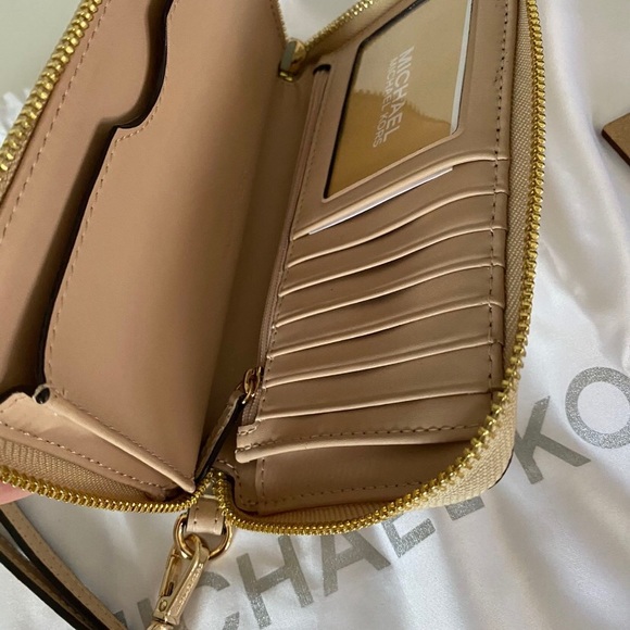 Michael Kors duffle bag With matching wallet - Picture 7 of 8